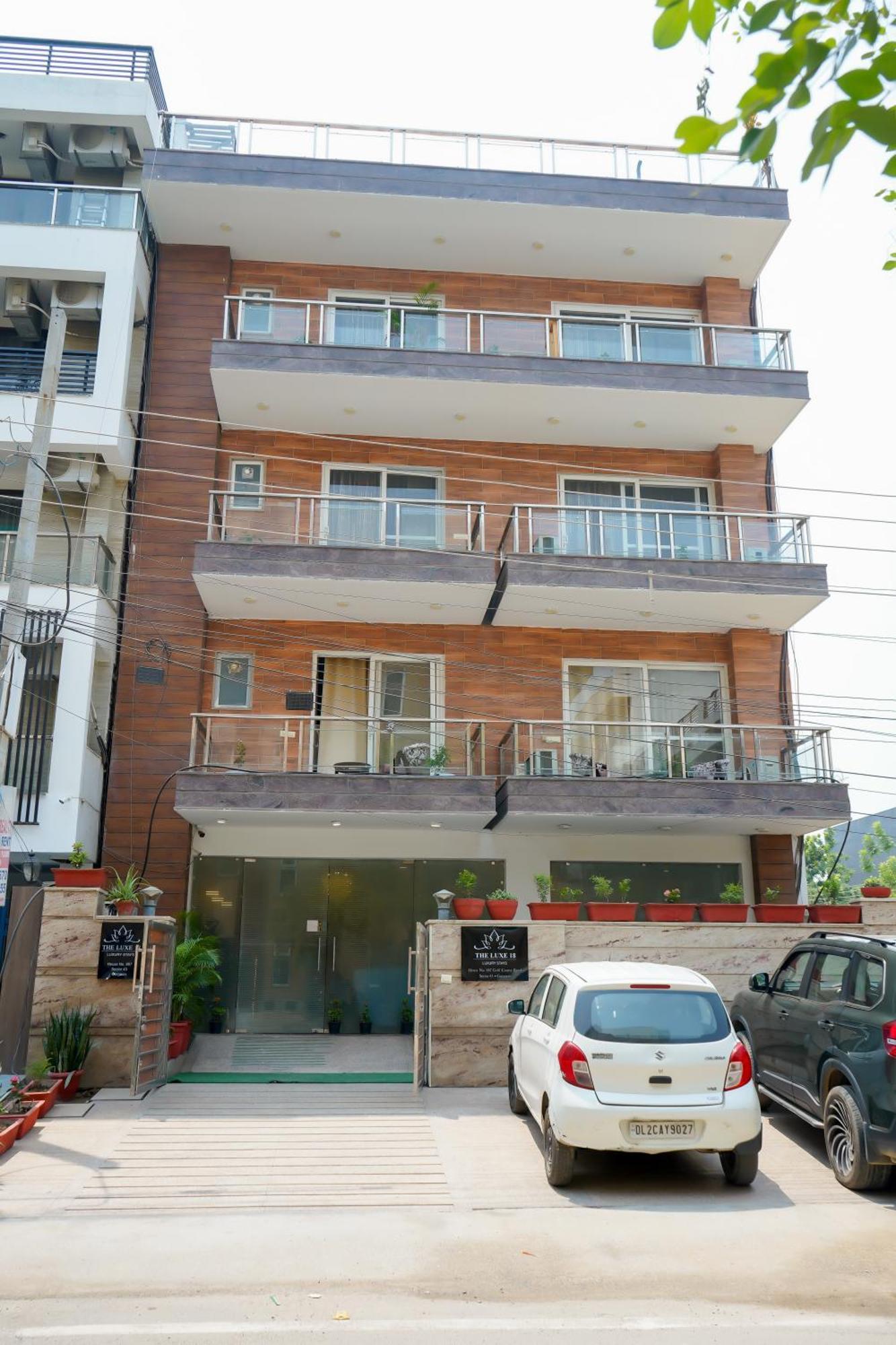 Hotel The Luxe 18 - Golf Course Road Γκουργκάον Εξωτερικό φωτογραφία