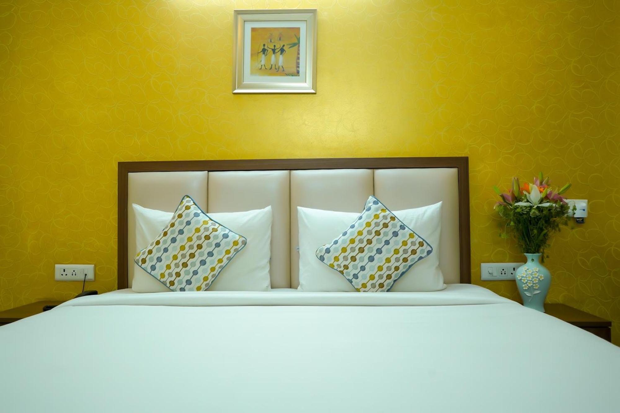Hotel The Luxe 18 - Golf Course Road Γκουργκάον Εξωτερικό φωτογραφία